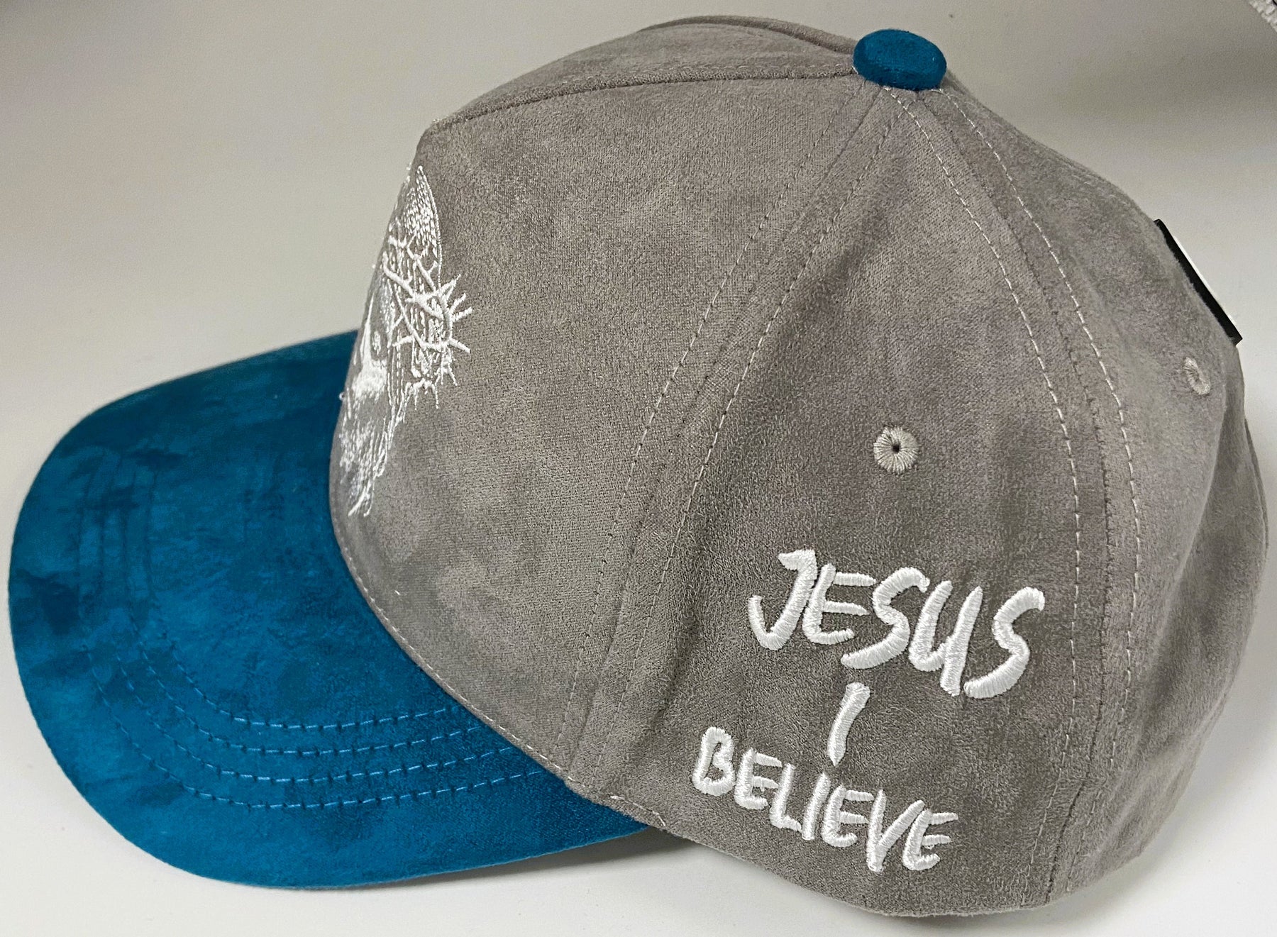 JESUS I BELIEVE – Premium Suede Embroidered Baseball Hat