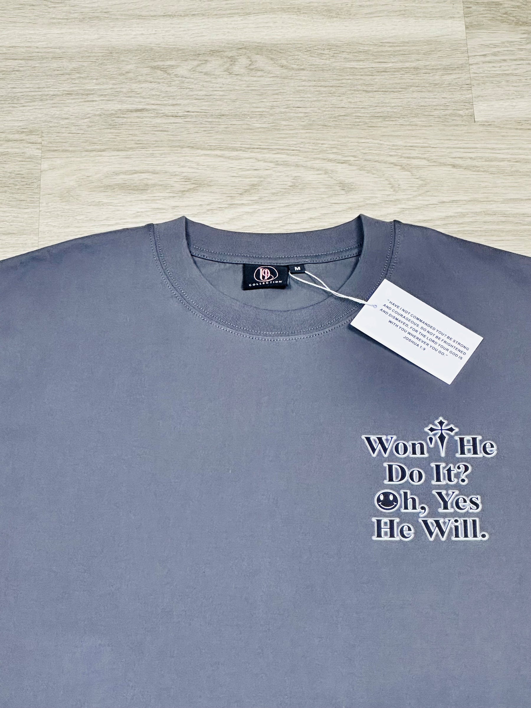 BE STILL AND KNOW – Unisex Premium T-Shirt