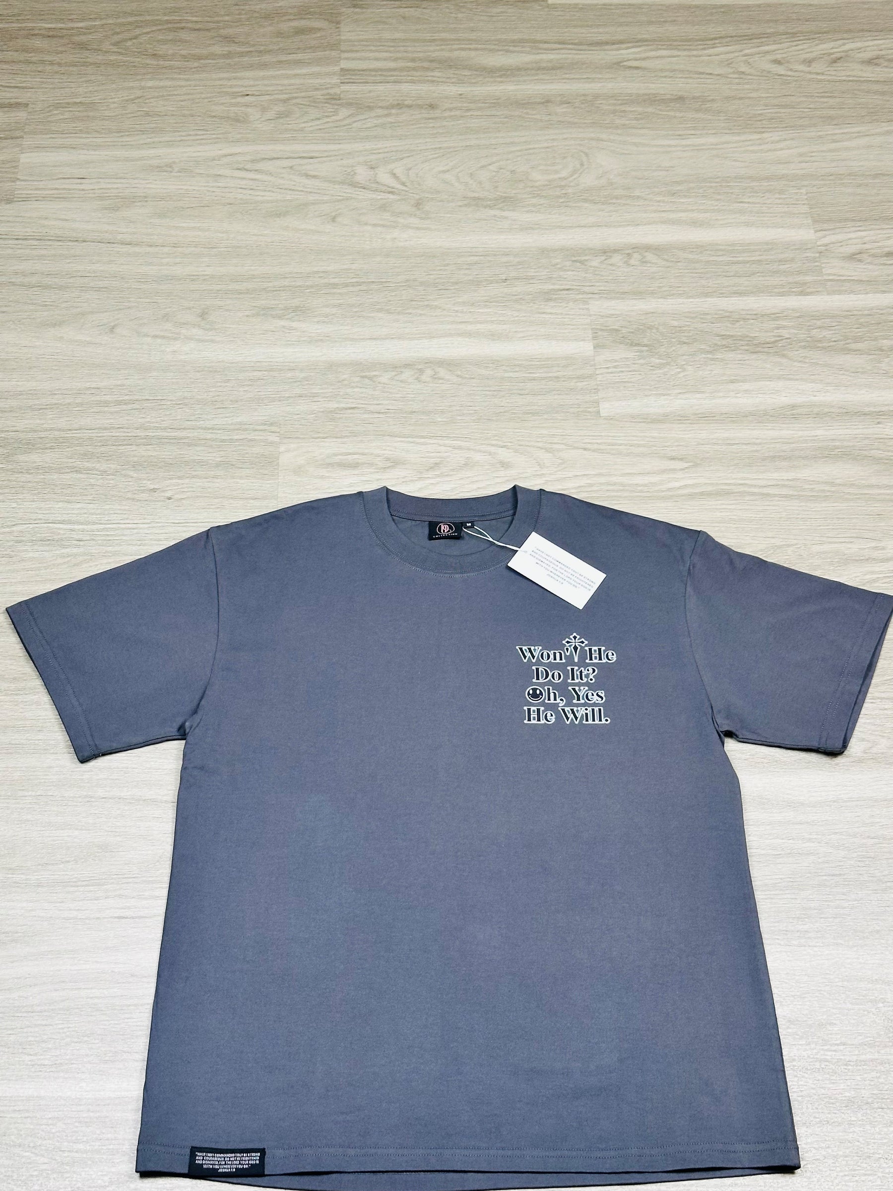 BE STILL AND KNOW – Unisex Premium T-Shirt